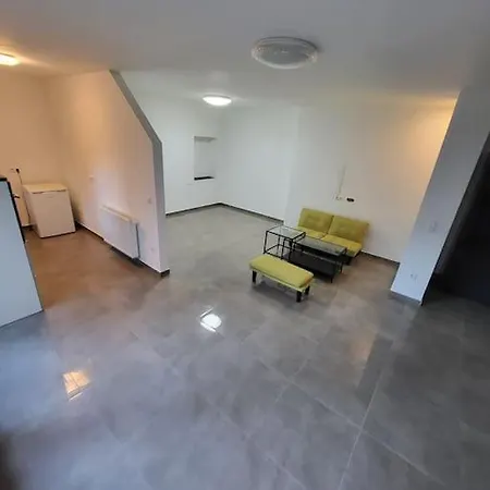 75 M2 Innenstadt *